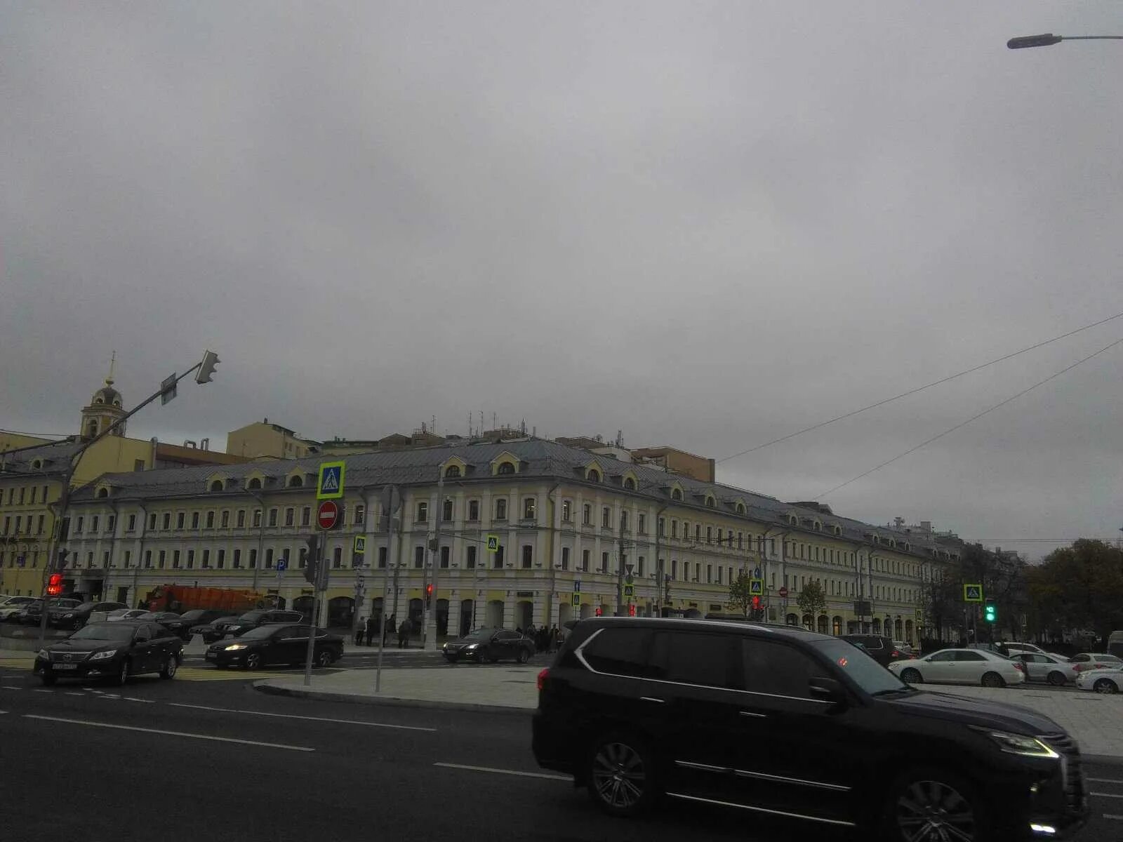 Трубная адрес. Бар герои на трубной. , д. Трубная 20 желтый дом. 1.