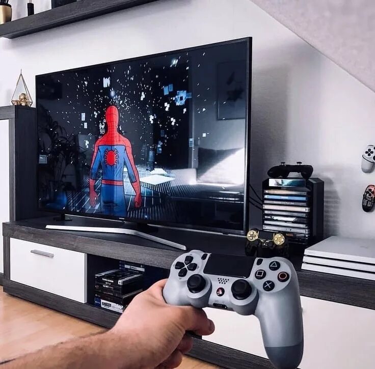 Игровой сетап ps4. Сони плейстейшен 5 у телевизора. Телевизоры для сони плейстейшен 4. Уголок геймера ps5. Сони плейстейшен 4 телевизор