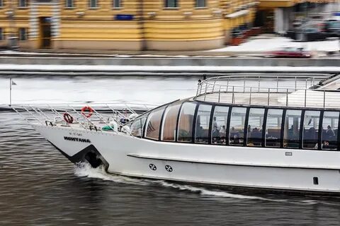 Прогулка на яхте по москве реке