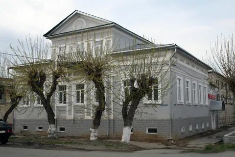 Жил е