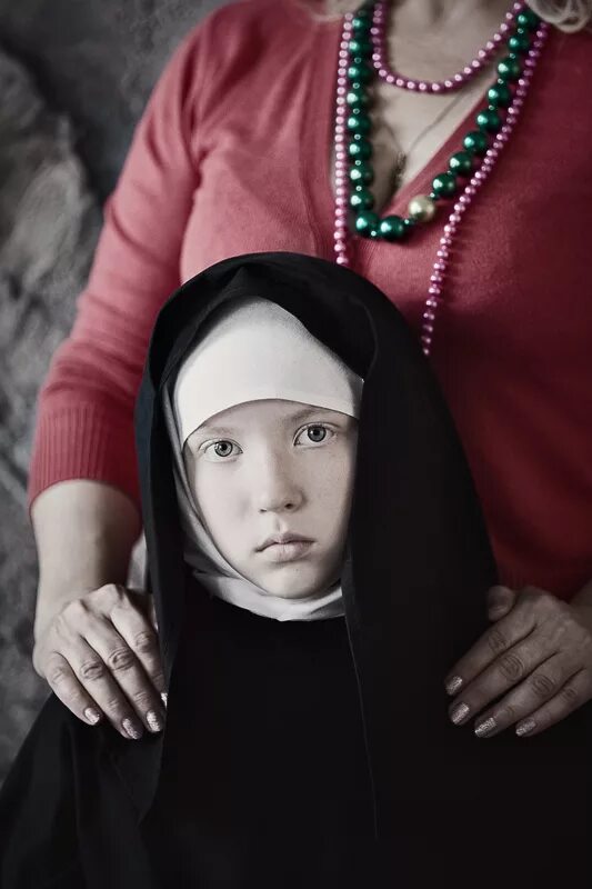 фотопроект анны радченко "обратная сторона материнской любви". анна радченко обратная сторона материнской любви. анна радченко фотограф оборотная сторона материнской любви. анна радченко фотопроект. анна радченко обратная сторона материнской любви.