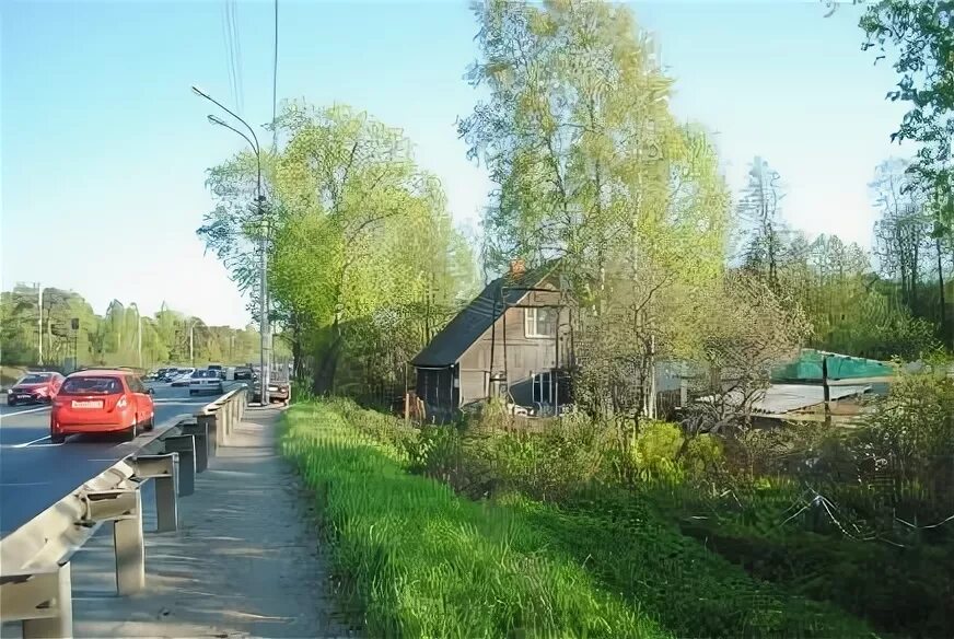 Беговая 21 век. Беговая аллея москва ипподром. Деревня городского типа. Беговая дорожка уличная. Район метро беговая.