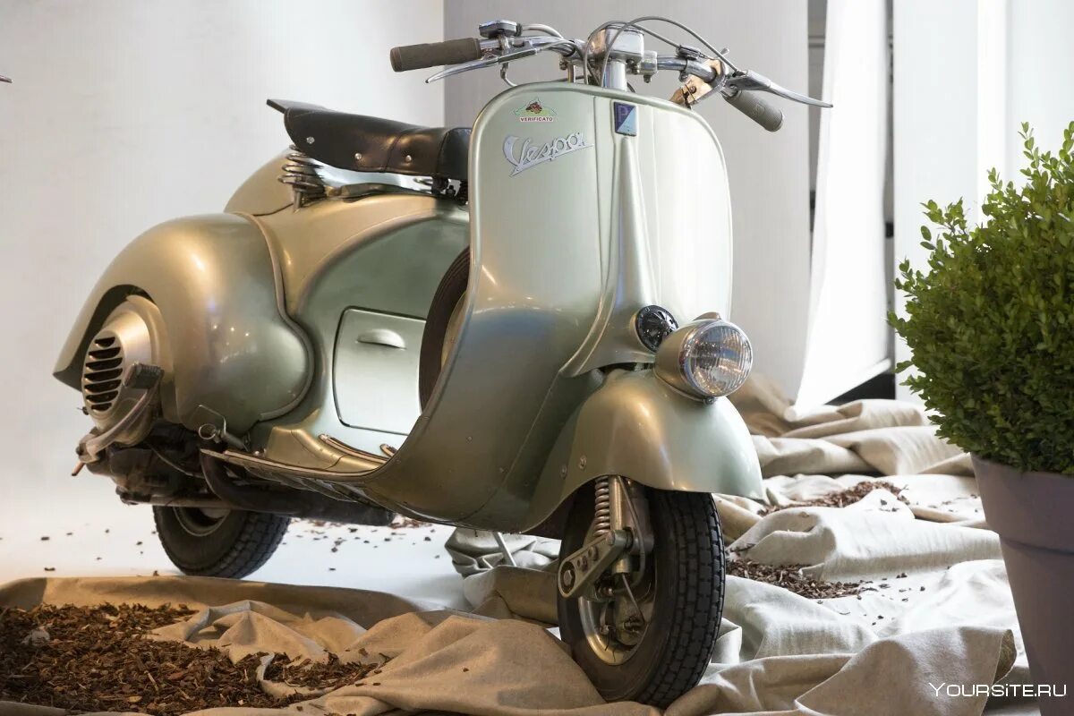 Мотороллер картинки. Vespa 125. веспа мотороллер. скутеры веспа 125. веспа харуко.