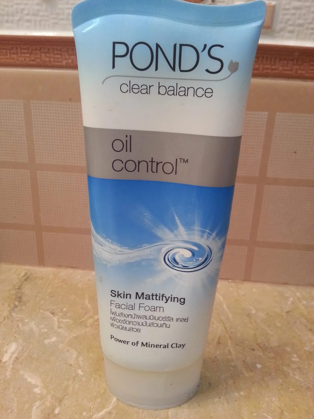 Ponds мыло умываться. Ponds Oil Control facial Foam 100g цена. Clear balance