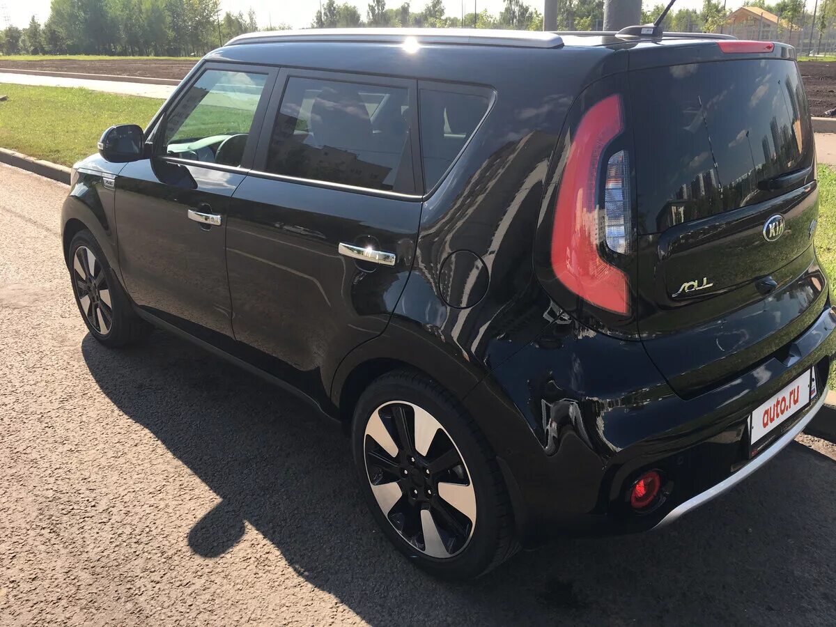 Kia soul чёрная 2021. киа соул 2023 черная. киа соул 2021 черный. кия соул 2022 черный. киа соул 2018 черная.