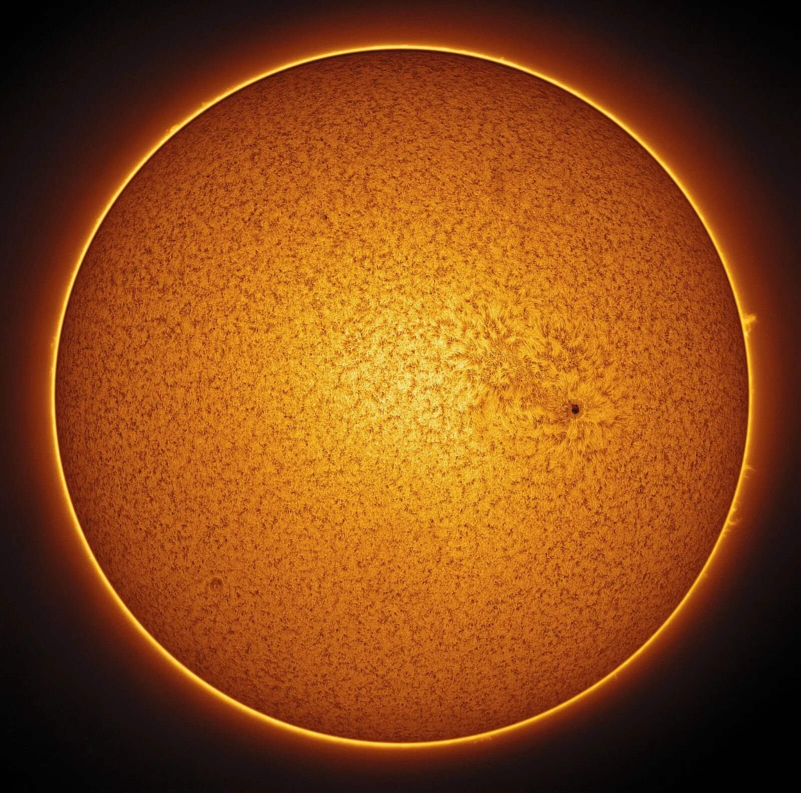 Фотосфера и хромосфера солнца. Хромосфера солнца. Хромосфера Фотосфера Солнечная корона. Солнечные пятна хромосфера. Хромосфера это