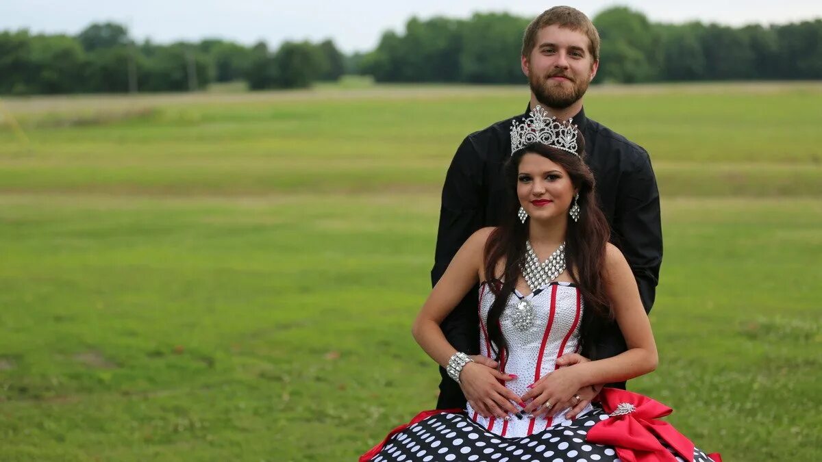 Свадьба в таборе по американски. Лучшая свадьба в таборе по-американски. gypsy fest мужчины. romanian gypsy wedding.