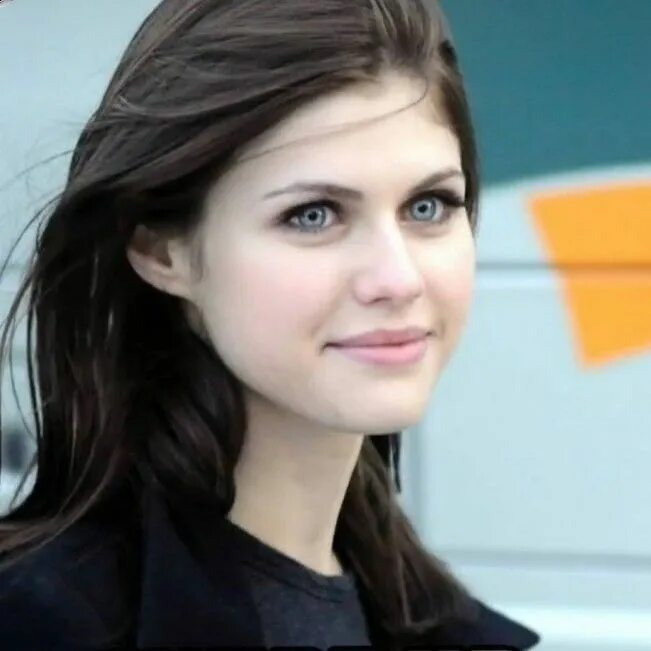 Перси джексон актеры александра даддарио. Актриса перси джексон. Alexandra daddario. Аннабет из перси джексона. Александра даддарио аннабет чейз.