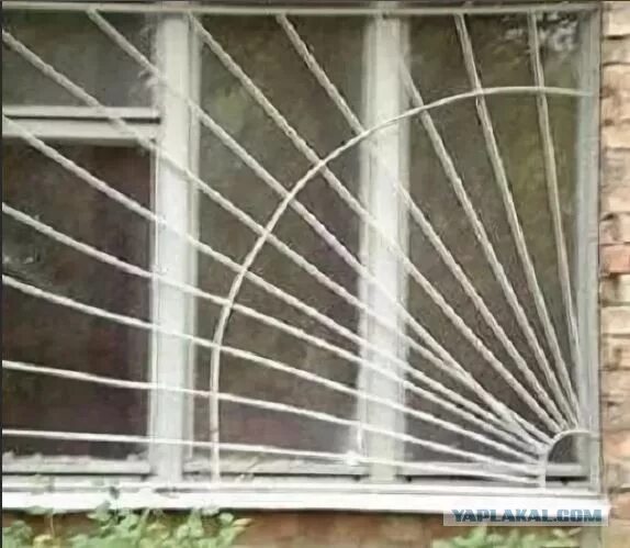Решетка солнышко. Магазины. Решетка солнышко. Советские решетки на окнах. Решетки на окна из арматуры.