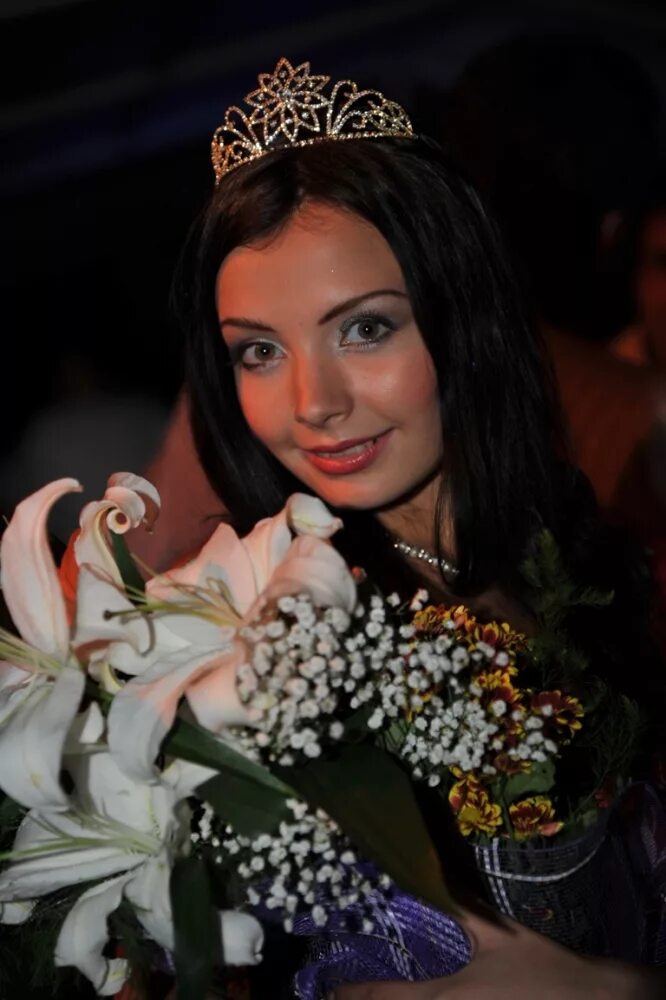 Женщины для встреч караганда. Девочка из караганда. Айжан нурланбековна. Лиза болашак тик ток. Мисс караганда 2015 участницы.