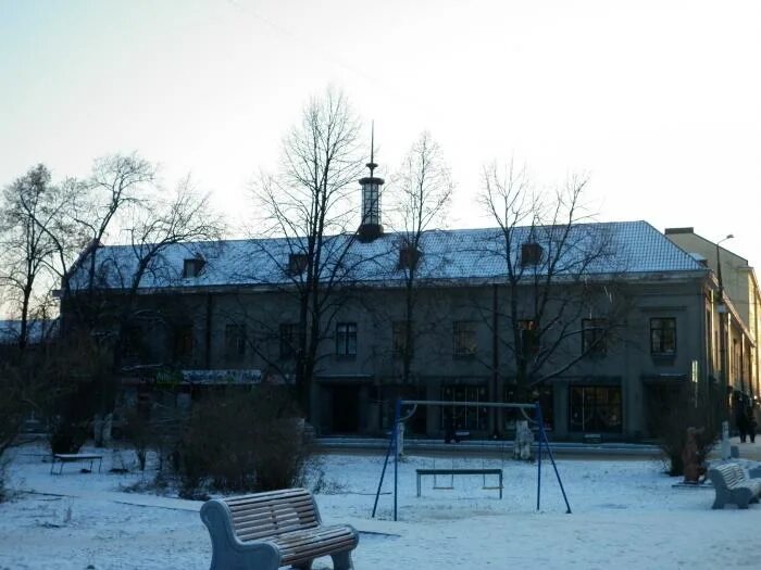 Кирова 4а сортавала. Дом со шприцем сортавала. аптеки сортавала. центр досуга сортавала. сердоболь сортавала молодежный центр.