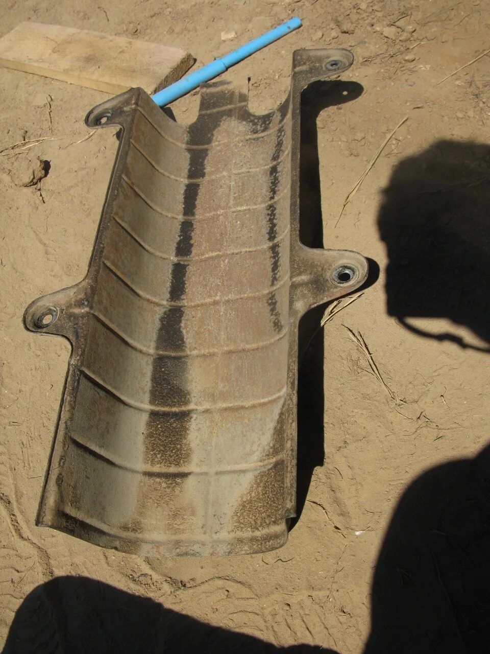 Термоэкран глушителя. Тепловой экран ваз 2110. тепловой экран ваз 2114. тепловой экран глушителя ваз 2114. экран глушителя ваз 2110.