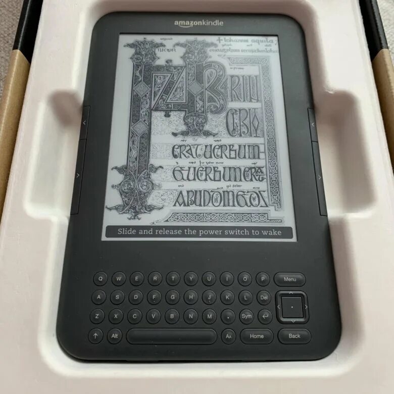 Amazon Kindle 3g. Электронная книга Amazon Kindle DX. Amazon Kindle 1. Kindle 3.