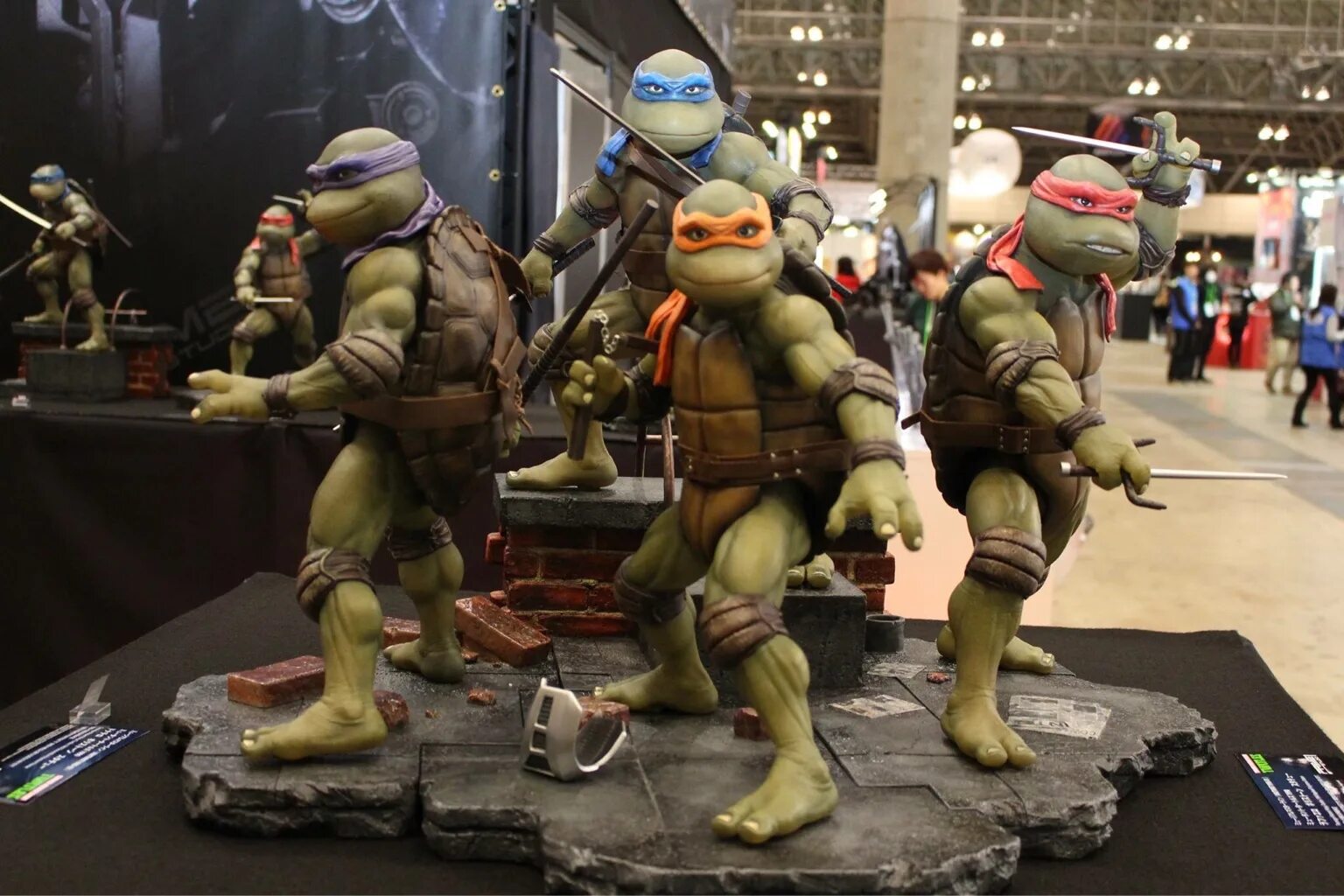 Черепашки ниндзя 1990. Mutant Ninja Turtles 1990. TMNT 1990. Черепашки ниндзя фильм старый 1990. Черепашки-ниндзя фильм 1987.