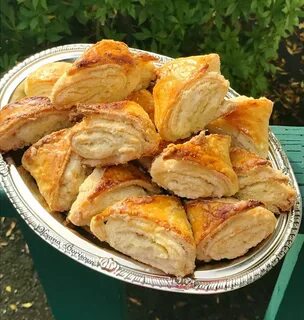 Слоеные печенья с орехами
