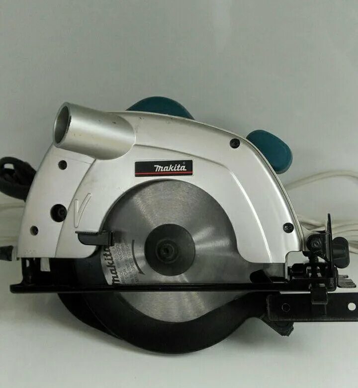 Makita 5604r. Дисковая пила Makita 5604r, 950 Вт. Makita m7000 отзывы.