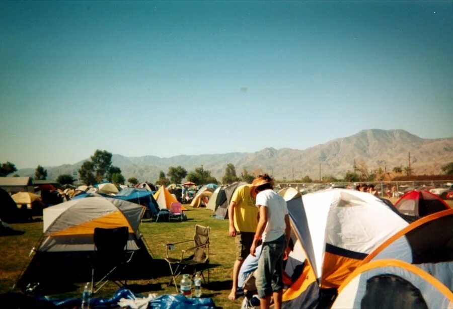 Кемпинг фестиваль. Палаточный фестиваль. Coachella Camp. Tents Coachella.