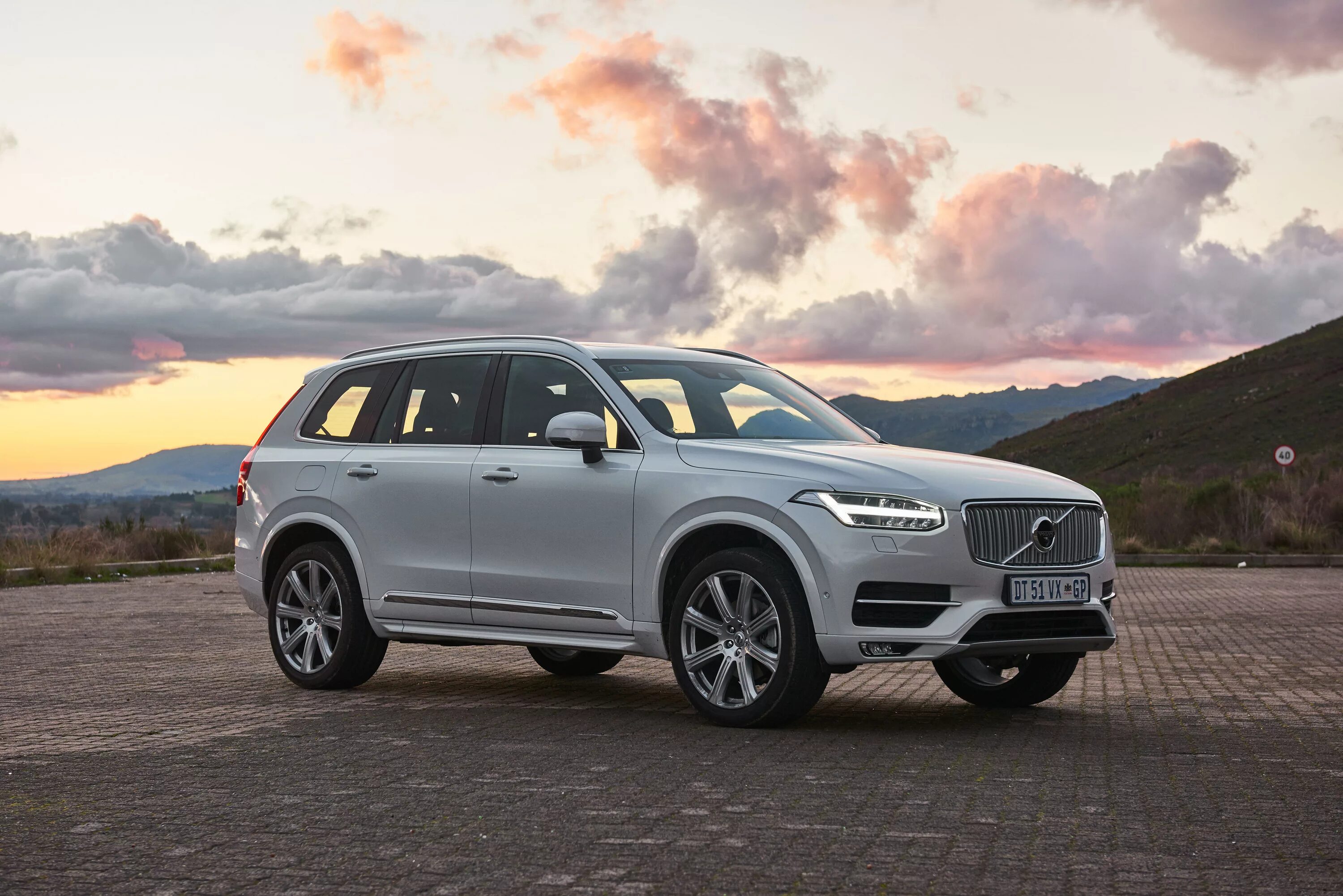 Volvo xc90. Volvo внедорожник xc90. Volvo xc90 SUV. Volvo джип xc90 2020. Volvo xc90 2015.