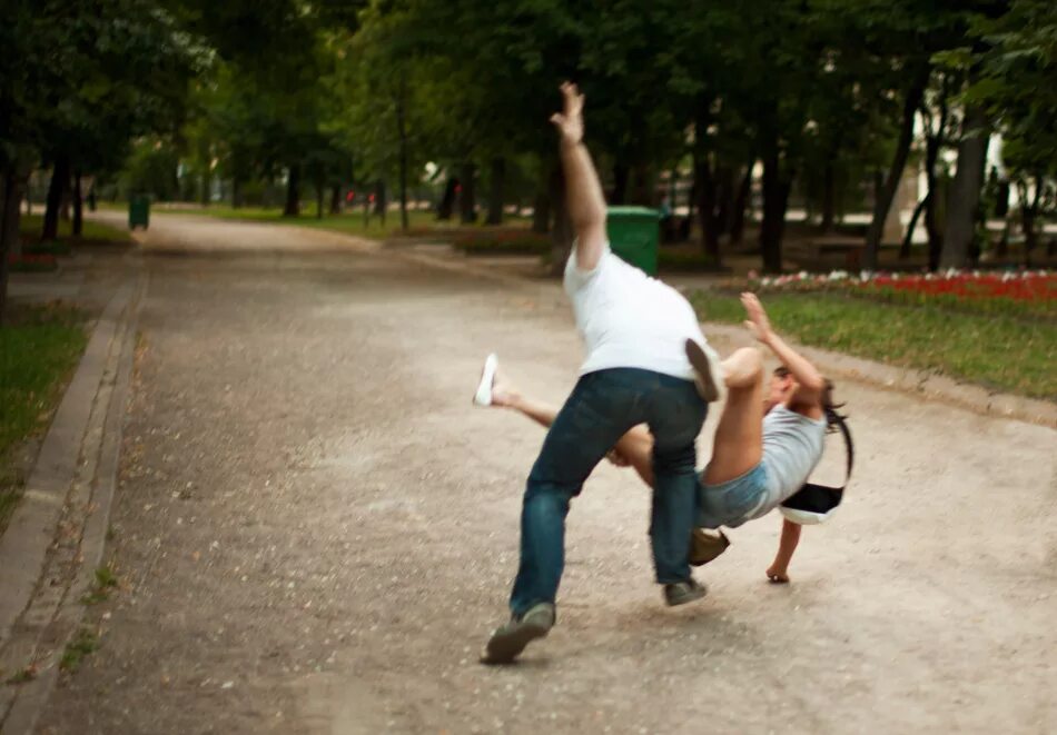 бросил и ушел. письмо мужу. мужчина ушел к другой. парень и девушка расстаются. бросил ушел к другой.