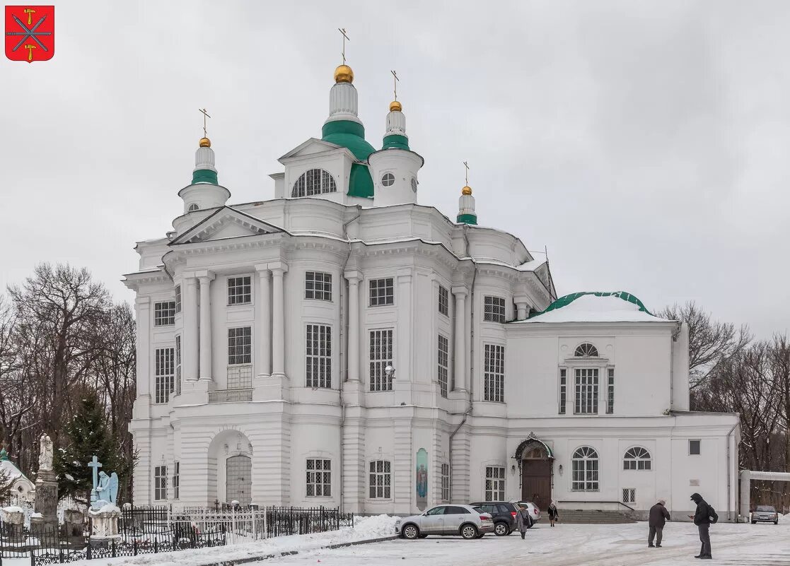 Всехсвятский кафедральный собор и кладбище. Всехсвятский собор в туле официальный сайт. Храм всех святых тула. Свято успенский собор тула внутри. Всехсвятский кафедральный собор тула в годы войны.