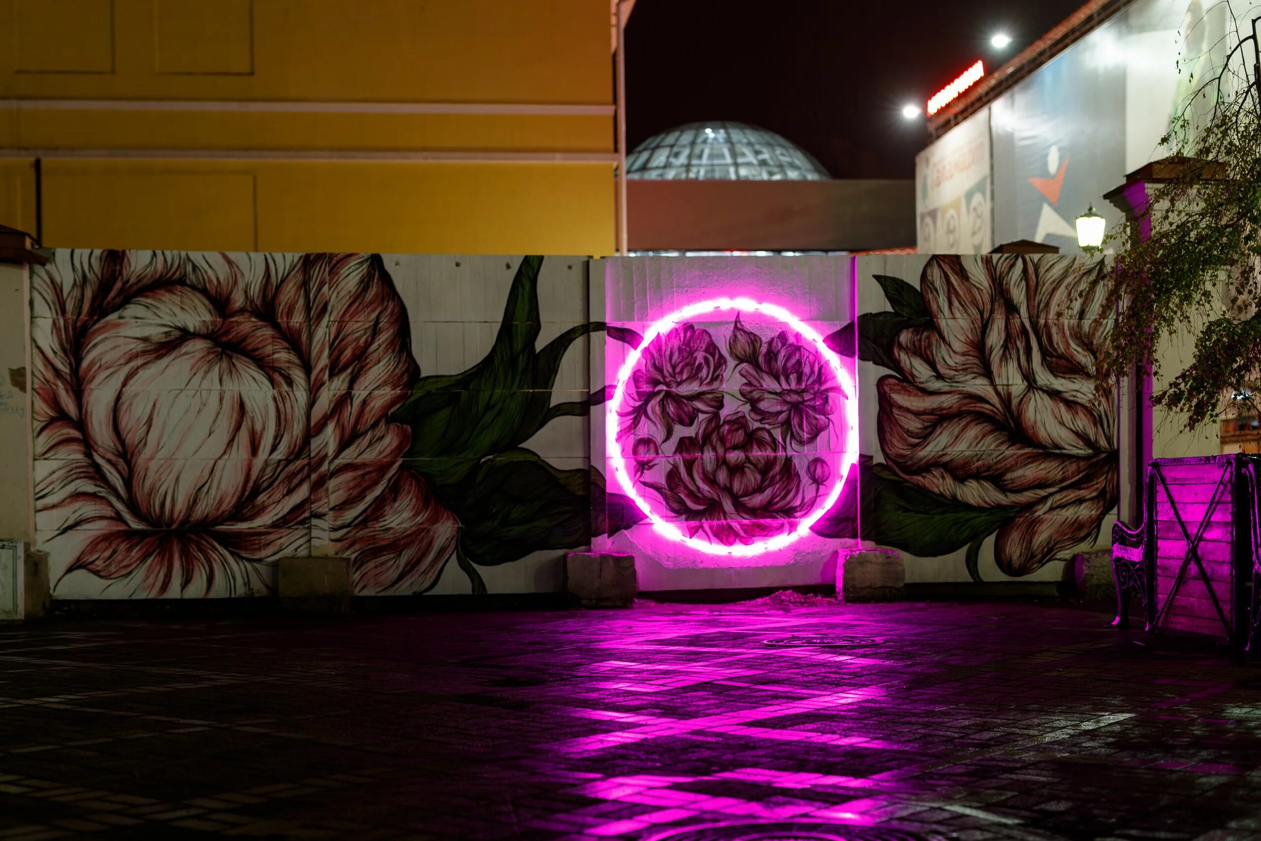 Здание свердловского горсовета екатеринбург. Portal ekb. Плотинка екатеринбург пейзаж. Moment екатеринбург. Горсовет екатеринбург сталинский ампир.