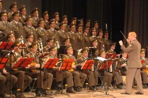 Далеко далеко ансамбль