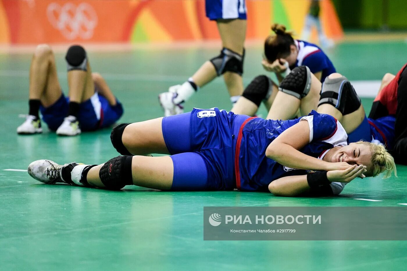 Финал гандбола цска ростов. ГК ЦСКА гандбол женщины. Голкипер ЦСКА гандбол женщины. ЦСКА гандбол женщины Арена.