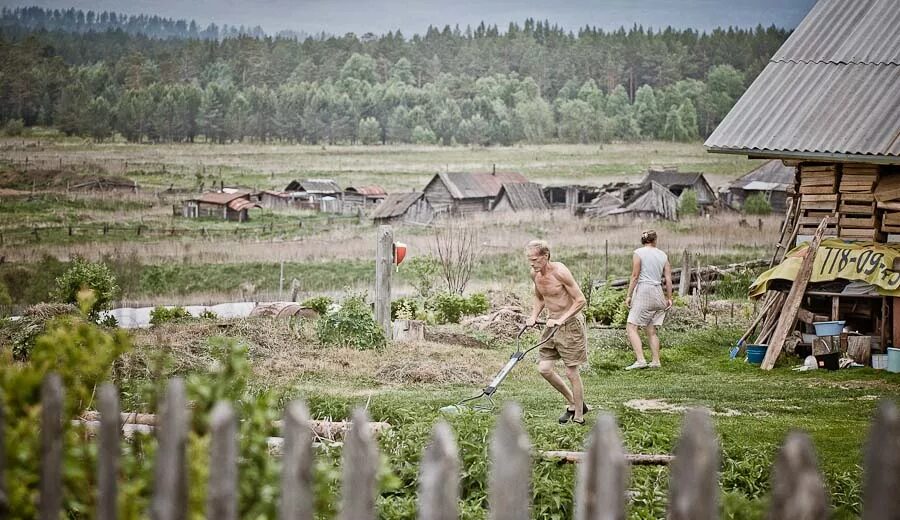 Из города в деревню обратно