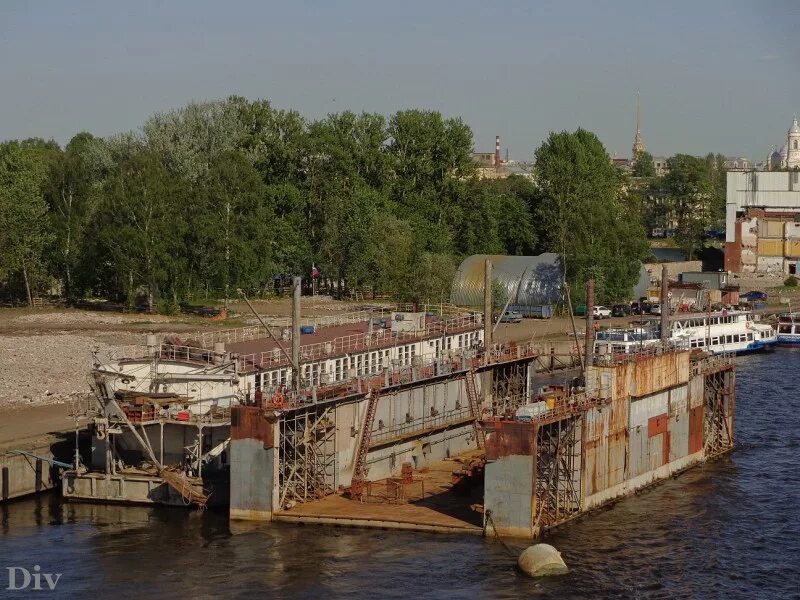 Ремонтные базы флота. РЭБ флота Нижневартовск. Чайковская ремонтно-Эксплуатационная база флота. Архангельск база флота. Ленинградская РЭБ флота.