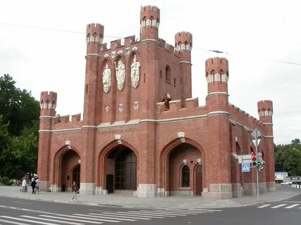 Сколько ворот в калининграде