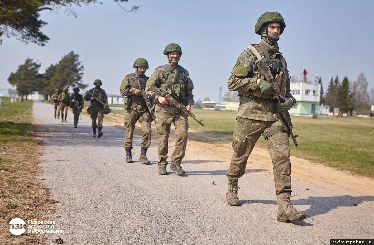 Спецназ ВДВ Псков. Спецназ гру во Пскове армия. Подразделение специального назначения в Пскове. Соревнования 2005 Псков групп СПН.