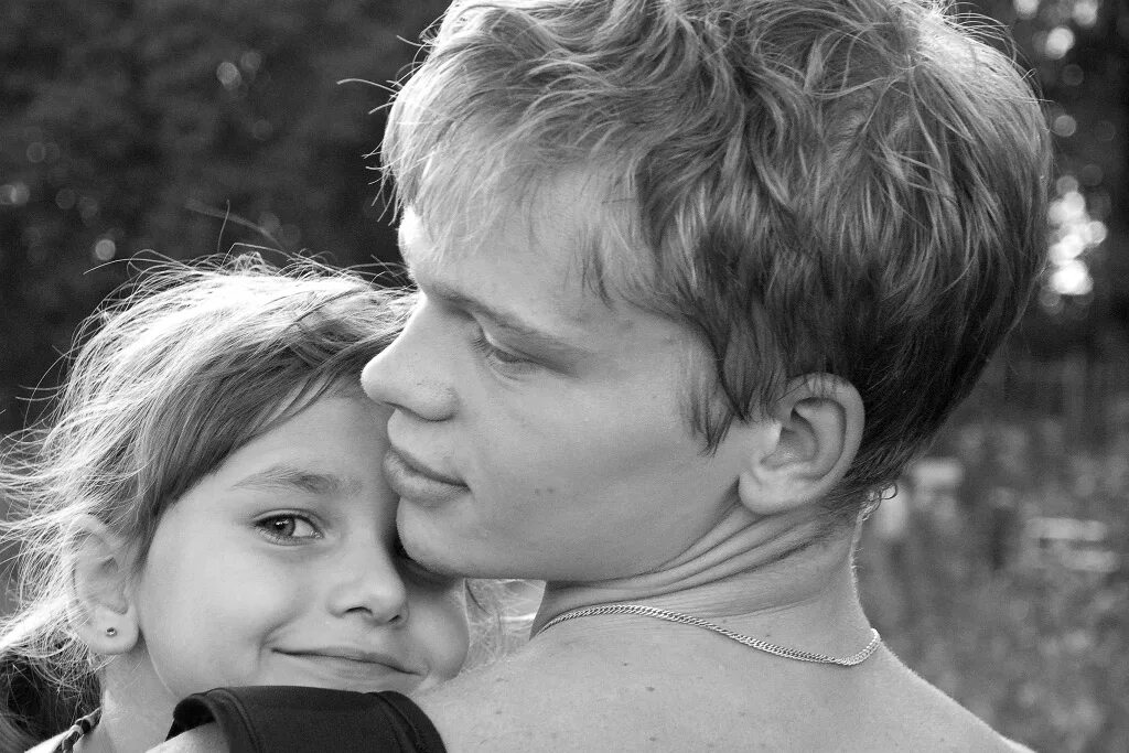 старший брат отзывы. объятия детей. старший брат отзывы. православные книги. старший брат.