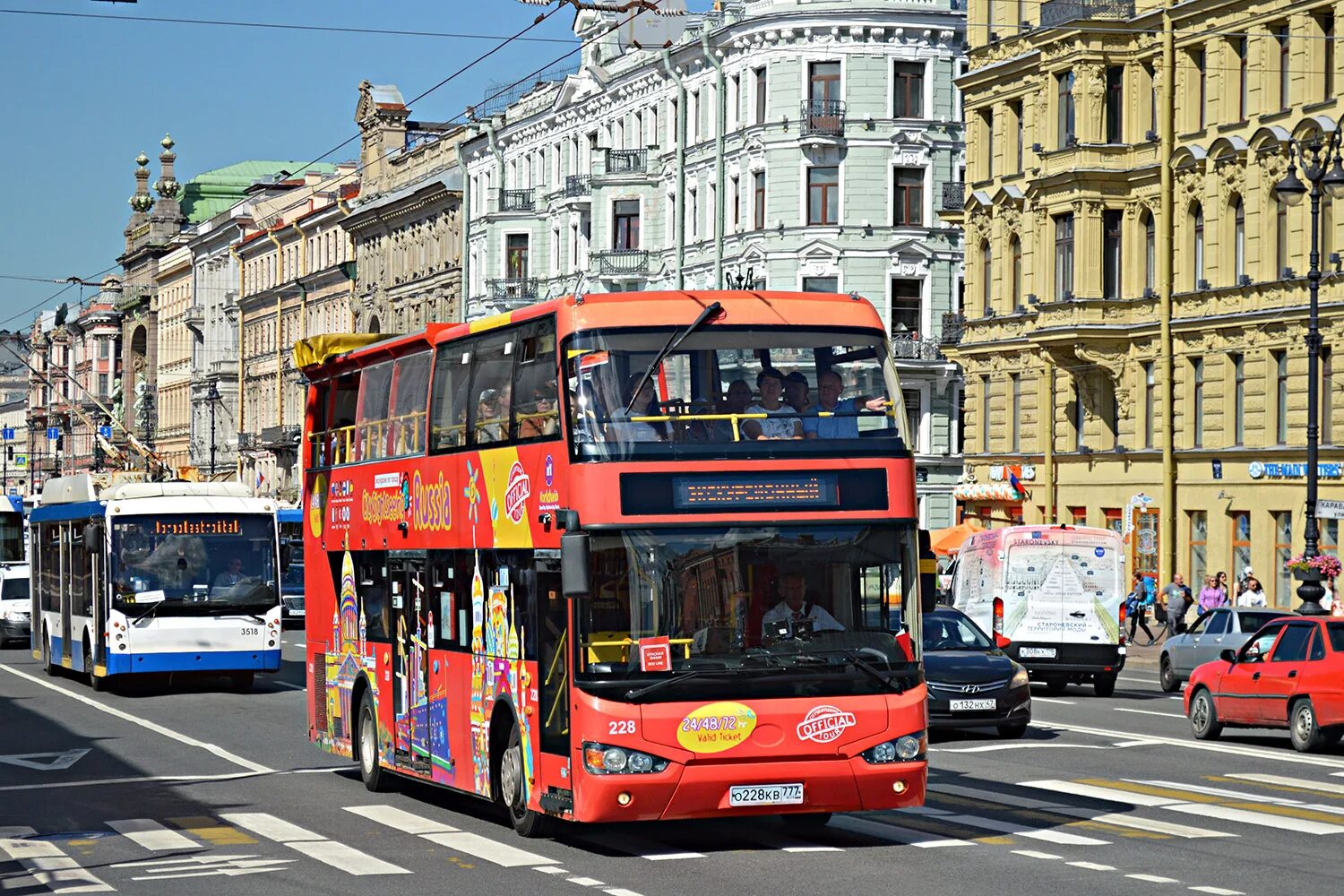 Автобусы спб отзывы. Питерские автобусы. Автобусы в Питере. Маршрутки Санкт-Петербурга. Городской автобус 2053181.