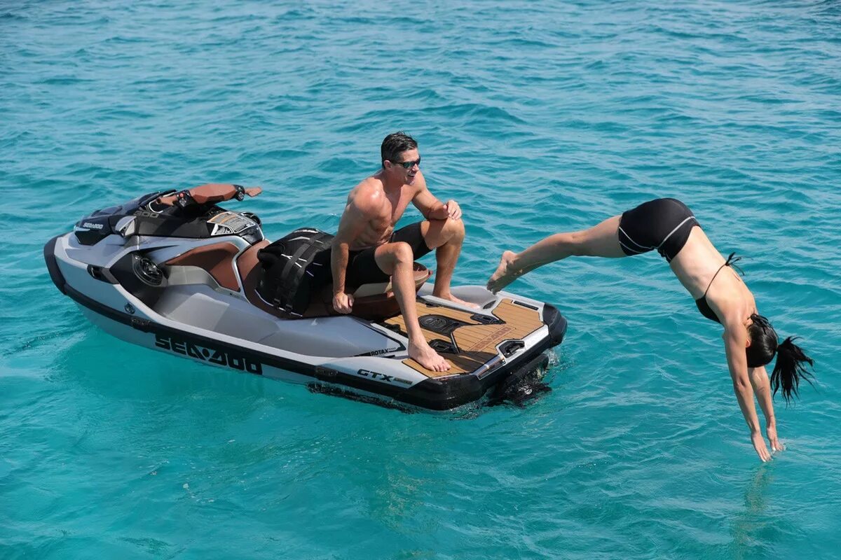 Гидроцикл BRP Sea-Doo 300 GTX. Гидроцикл BRP GTX 300 Limited. BRP Sea Doo GTX 300 Limited. Гидроцикл BRP GTX 230. Прокат водных