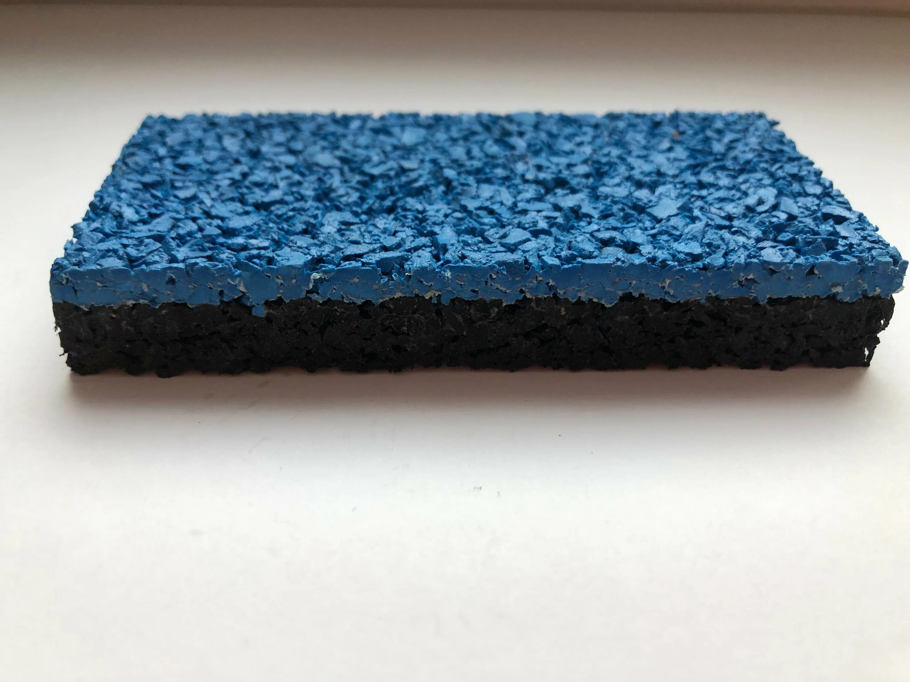 Каучуковая крошка тёмно зелёная. Каучуковая крошка epdm. Каучуковая крошка epdm. Резиновая крошка. Каучуковая крошка epdm.