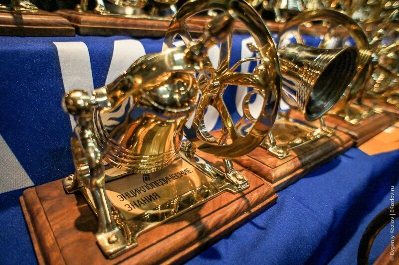 за какие заслуги награждают орденом в наши дни. тематика киноэпопеи. чем награждают самые странные. медаль за воинскую доблесть днр. кейт уинслет в 20.