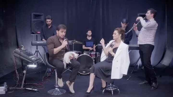 Зейнаб хасани. Talib zeyneb mp3. Талиб тале зейнаб хасани. Азербайджанские песни 2021. Talib zeyneb mp3.