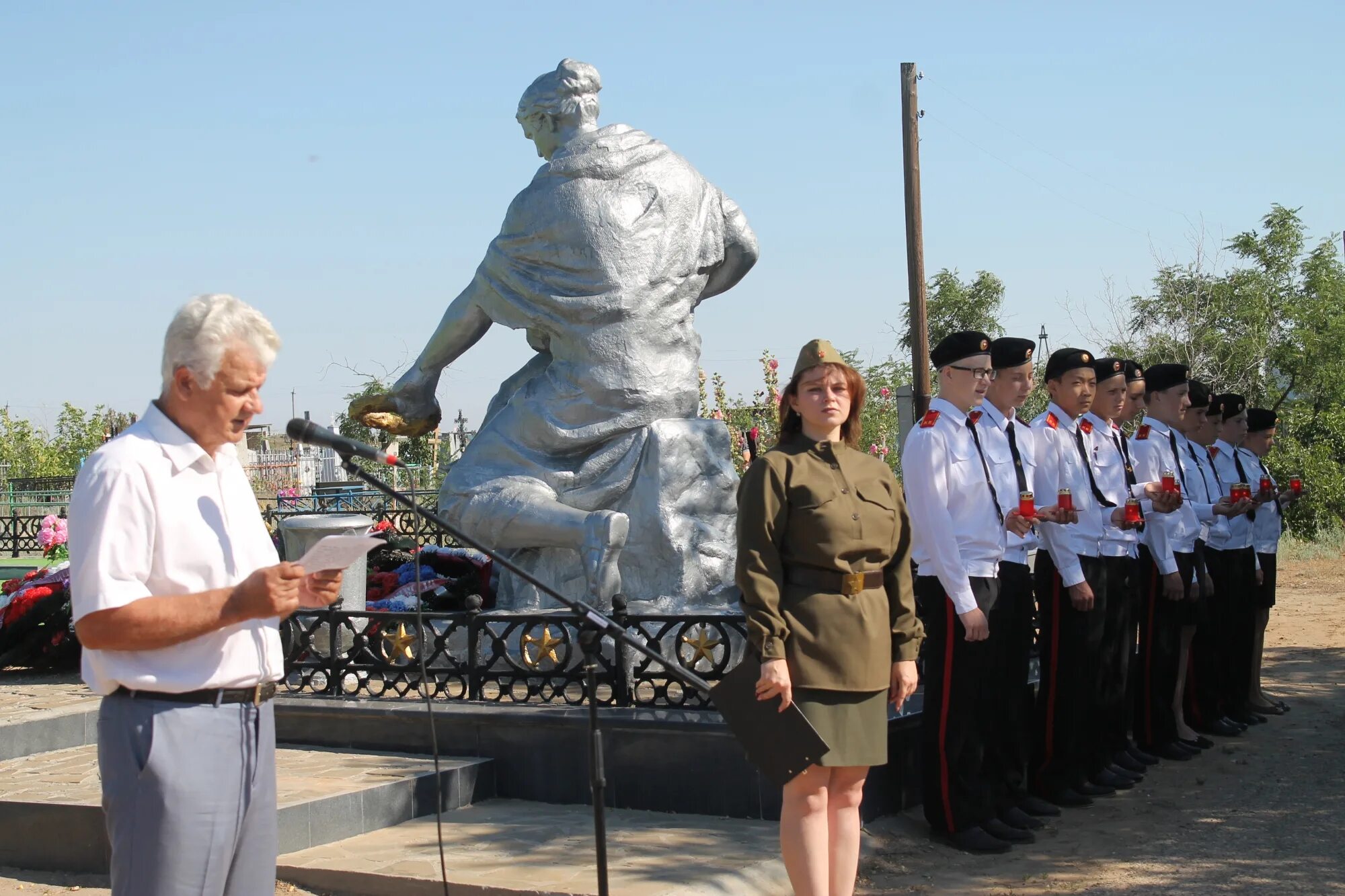 Вакансии ленинск волгоградская. Город ленинск волгоградской области. ленинск волгоградская область достопримечательности. ленинск волгоградская область площадь. население ленинска волгоградской области.