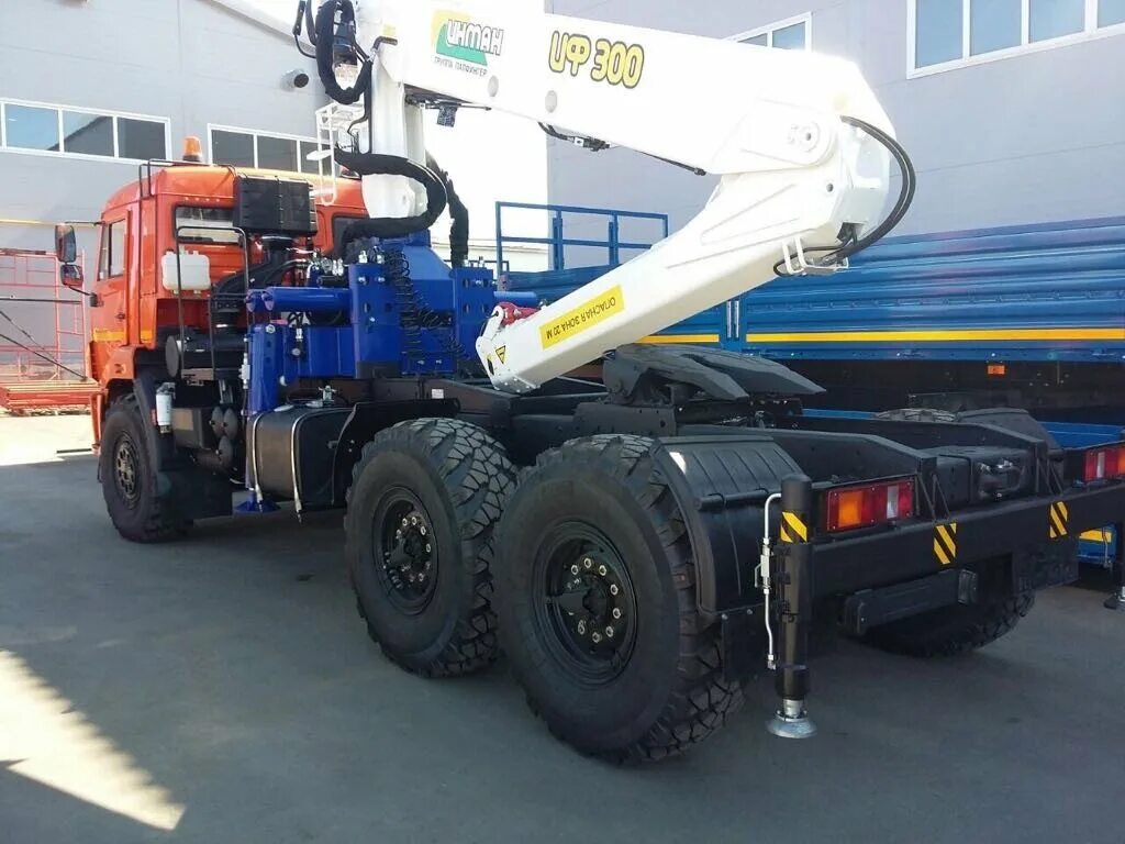 Кму инман-300 с. Седельный тягач инман иф 300. Кму иф 300. Кму инман-300 с. Камаз фискарс иф 300.