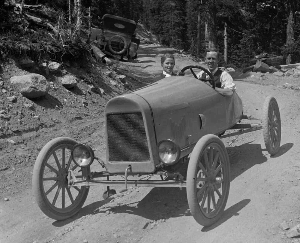 Forum old. Форд 1915 года. Форд т 1912 Speedster. Автомобиль Ford model t 1912 года. Ford model t 1916 автодом.