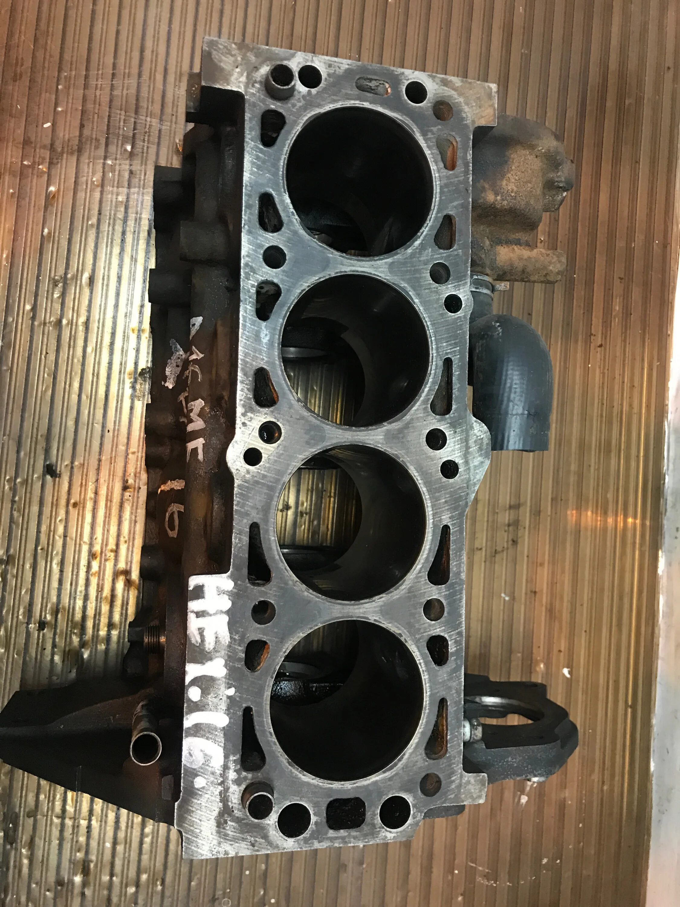 блок двигателя в сборе f16d3. блок цилиндров дэу нексия 16 клапанная 1. нексия 1. юлок жвигателя daewoo nexia 1. блок двигателя нексия 1.