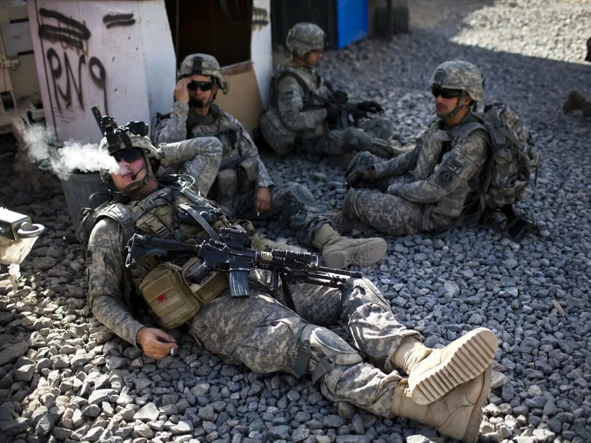 Нато в ираке. Войска США В Афганистане 2001. Солдаты НАТО В Афганистане.