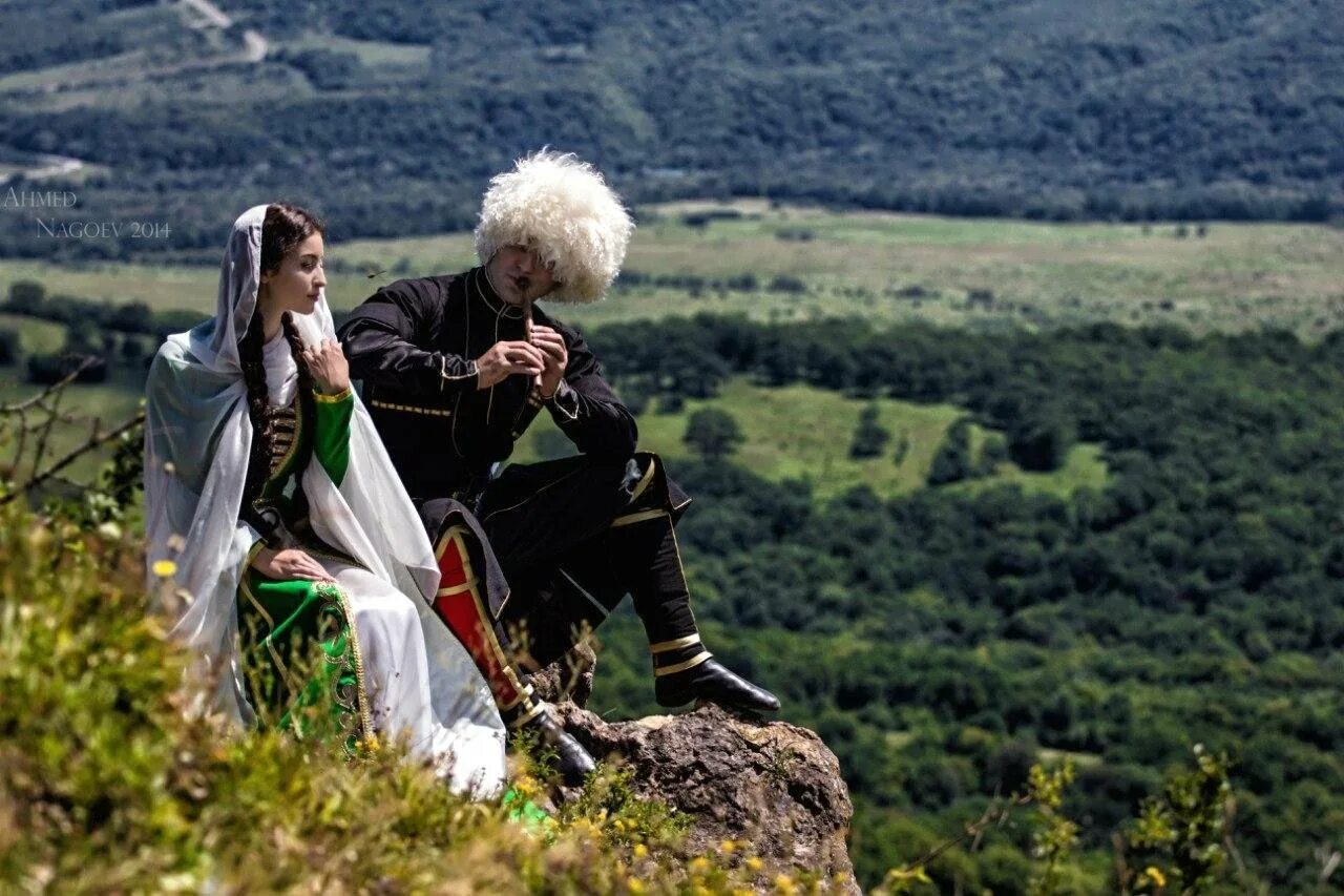 Черкесы адыгэ хабзэ. Горец кавказ черкес. Горец кавказ карачаевец. Горуыкавказагорцы кавказа. Народы кавказа осетины.