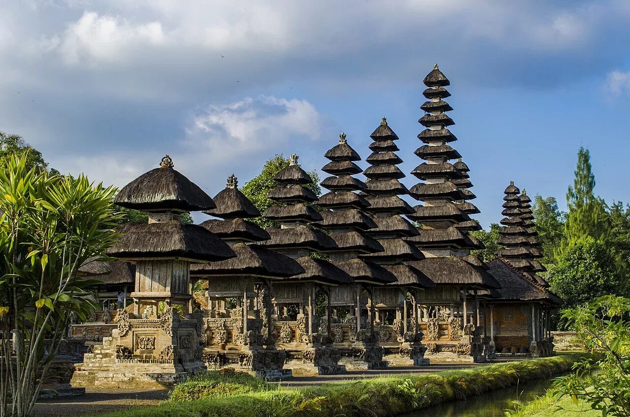 Что такое индонезия. Бали (остров в малайском архипелаге). Бали (остров в малайском архипелаге) достопримечательности. Красивые фото с Бали Таман Аюн. Балийский храм.