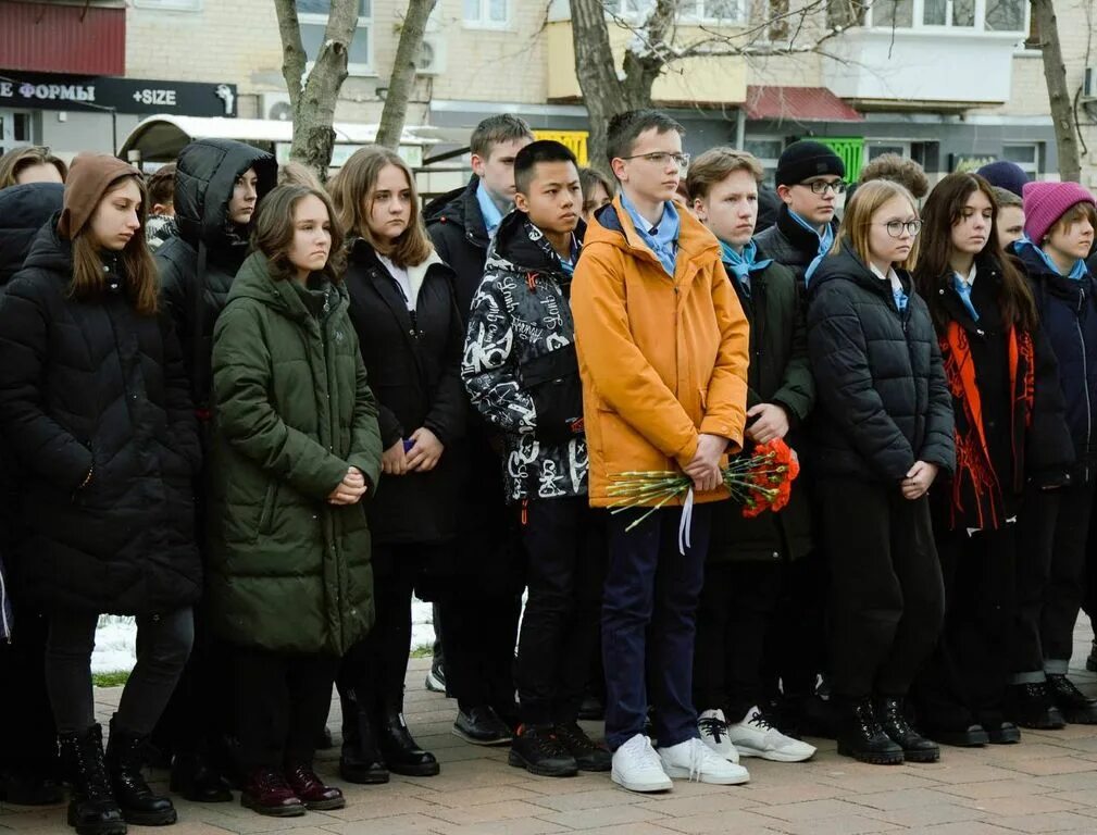 Невинномысск уборка города зимой. Ддт невинномысск. Новости невинномысска сегодня. Капремонт фото. Последние новости невинномысска.
