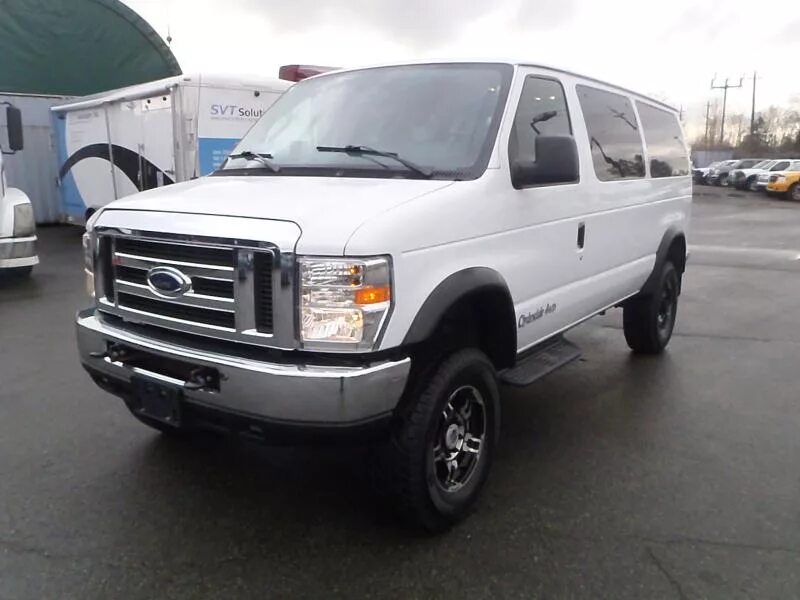 Форд дизель купить новый. Ford Econoline e350 4х4. Ford Econoline 4wd. Ford e350 2013. Форд Econoline 4х4.