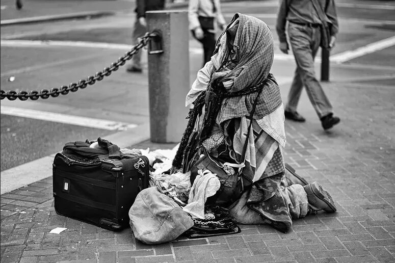 Гете каждый человек по скудости ума. Бедность в россии. Богач карикатура. Нищета ума. Бедность и безработица.