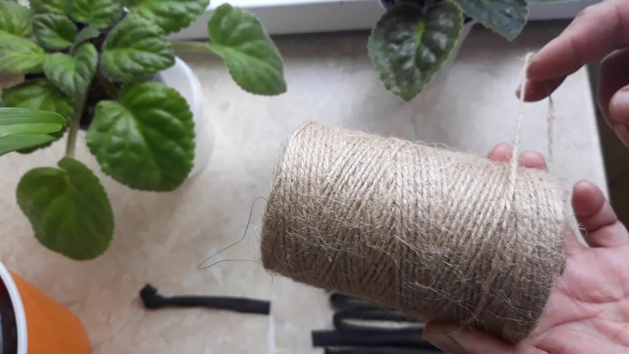 Фитиль для фиалок из чего сделать. Нить для фитильного полива. нить для фитильного полива фиалок. фитиль для фитильного полива. шнур для фитильного полива.