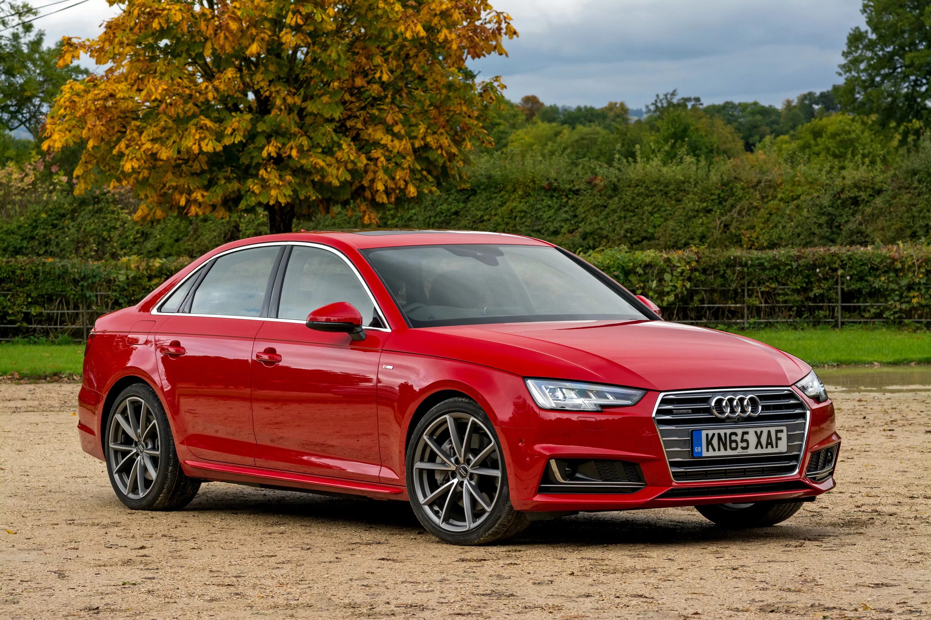 Ауди а4 2015. Audi a4 s line 2015. Audi a4 b9 Red. Ауди а4 седан 2015. S лайн