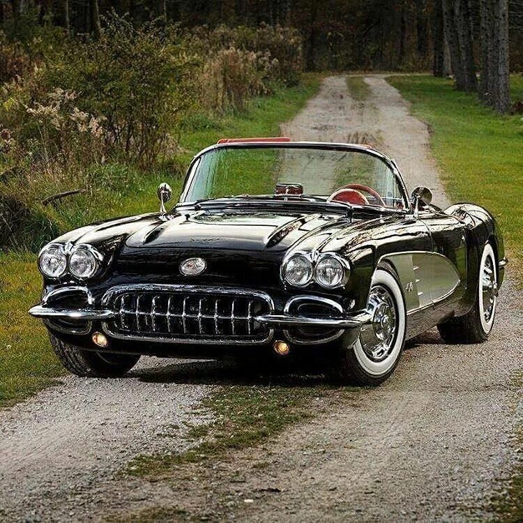 Старая новая классика. Старая новая классика. Ford mustang классика. Bilenkin. Тойота сенчури 1 поколение.
